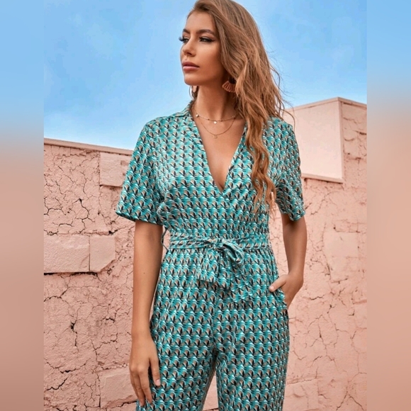 Geometric Pattern Jumpsuit - Picture 3 of 3